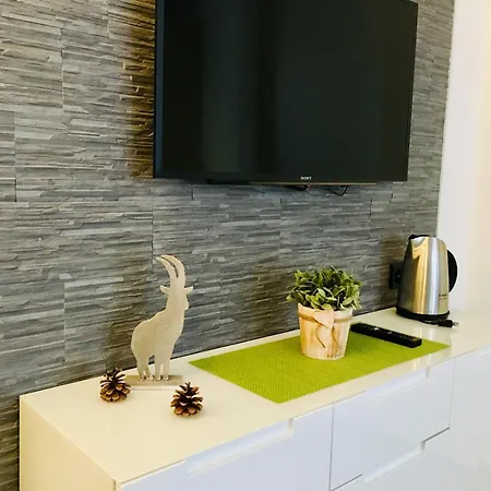 Apartament Alcazar *