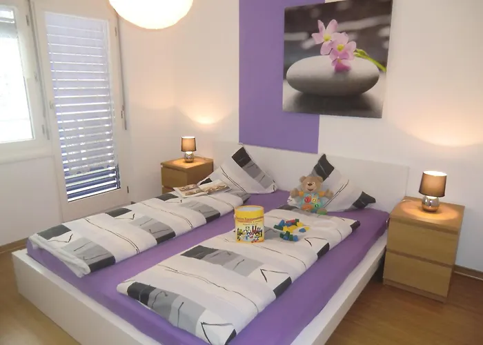 Alcazar Apartment *